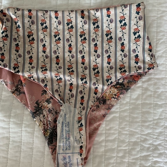 Agua Bendita Papier Reversible Bikini Bottom - Picture 7 of 10